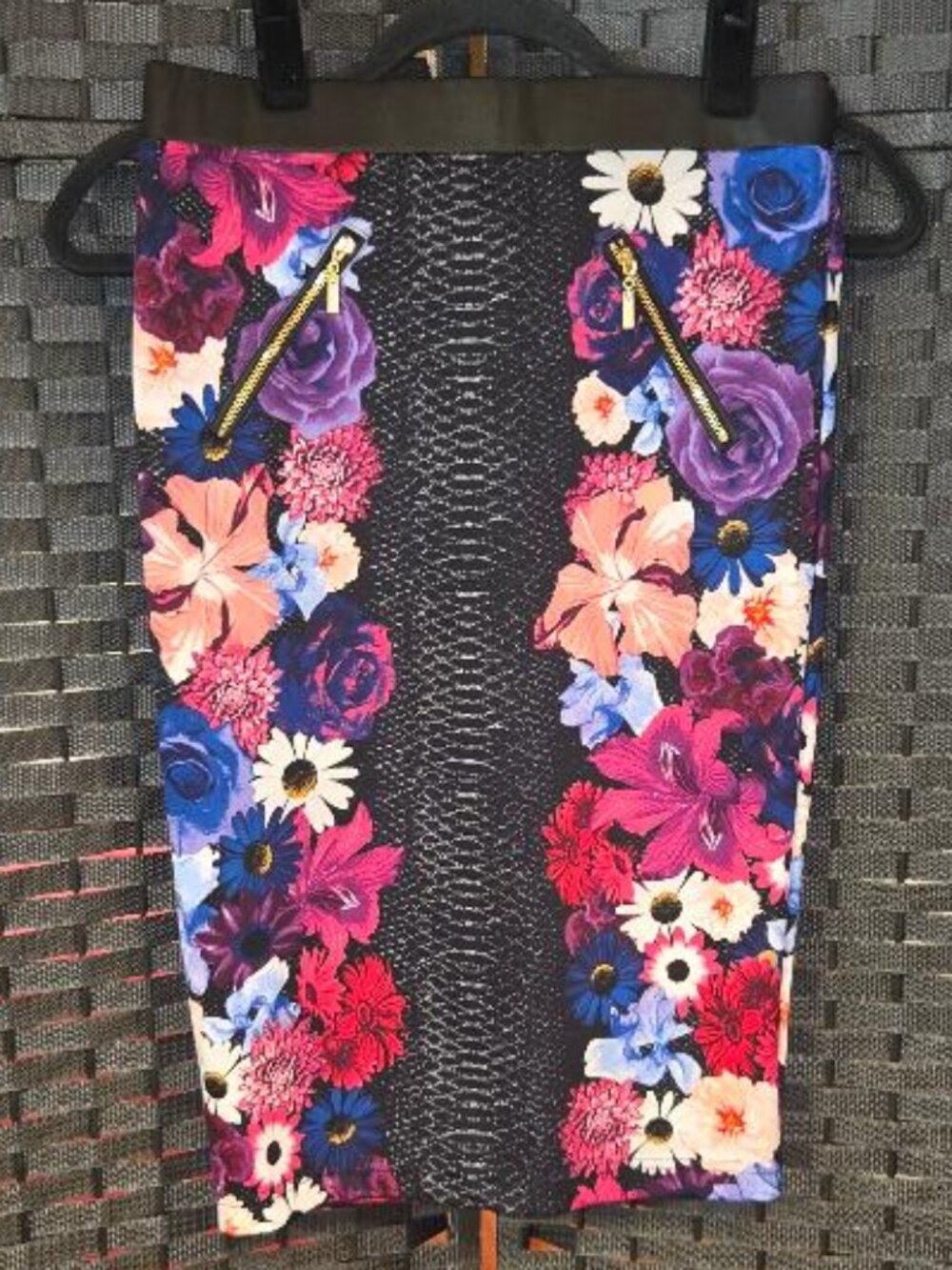 2B Bebe Pencil Skirt Floral